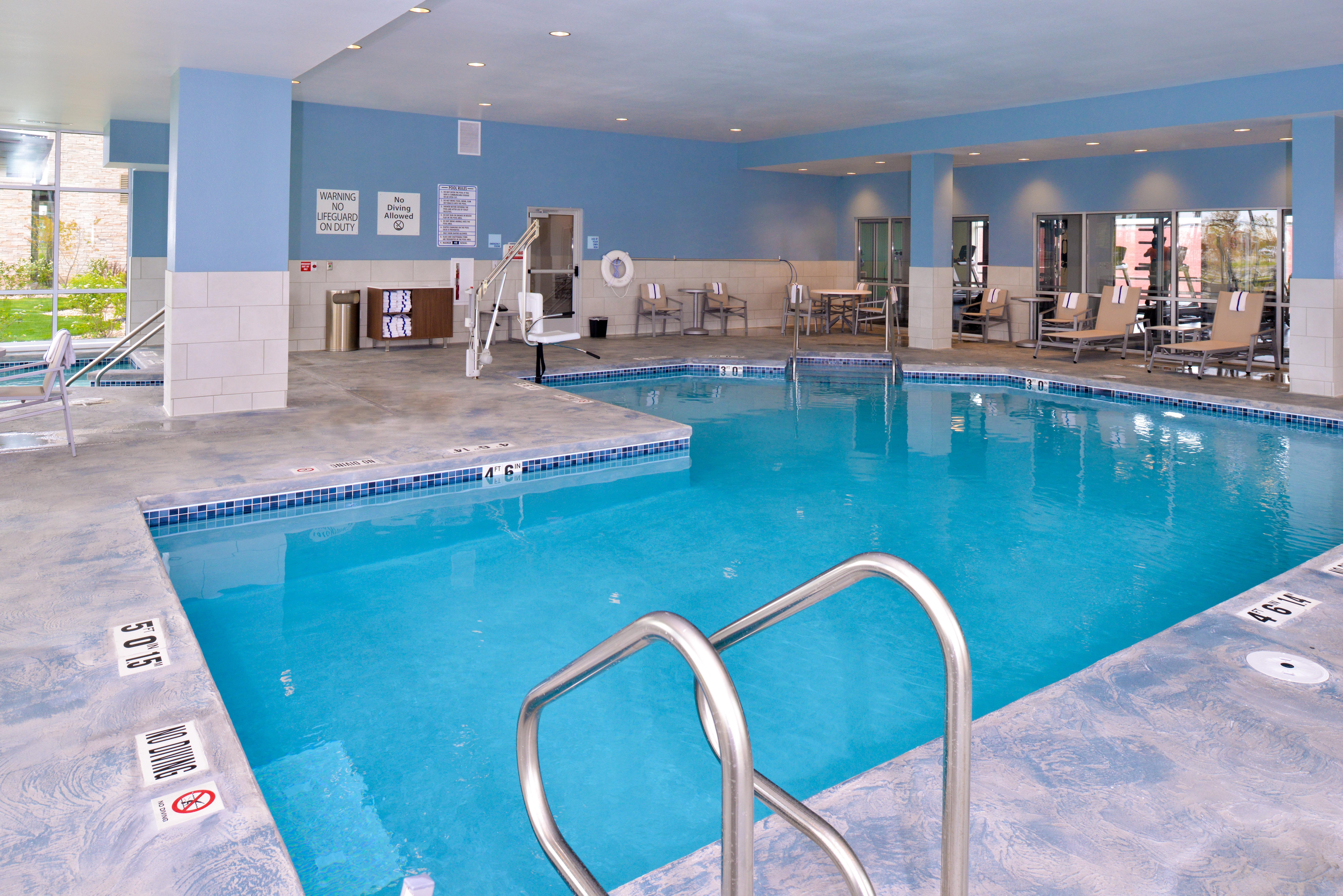 Holiday Inn Express & Suites Madison By Ihg Extérieur photo