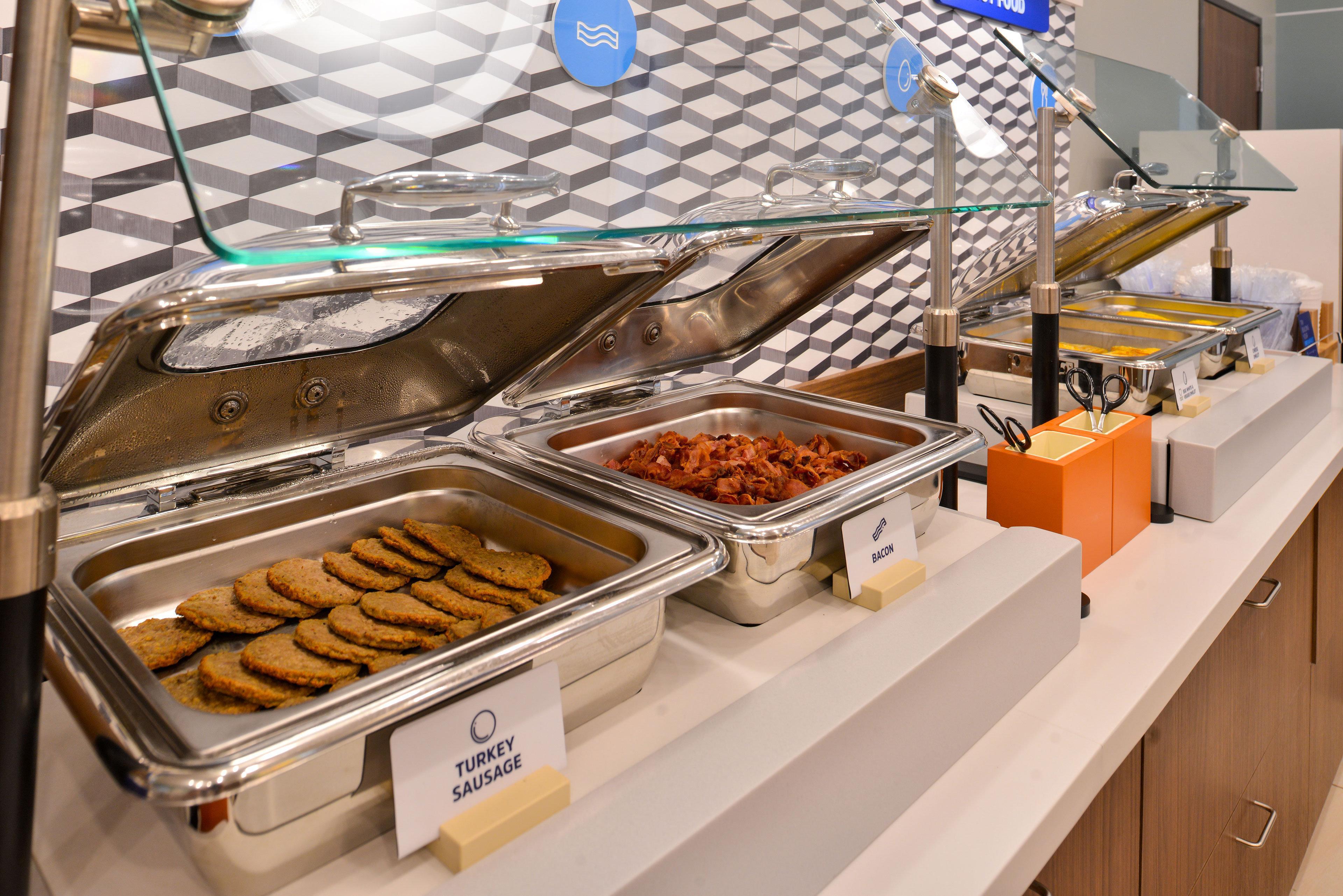 Holiday Inn Express & Suites Madison By Ihg Extérieur photo